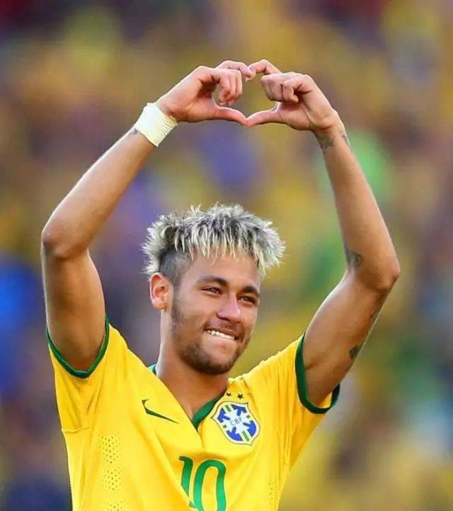 结束10年铁锤帮生涯，波特确认安东尼奥合同到期离开西汉姆联（波特证实：安东尼奥合同期满告别西汉姆，十年铁锤帮生涯画上句号）