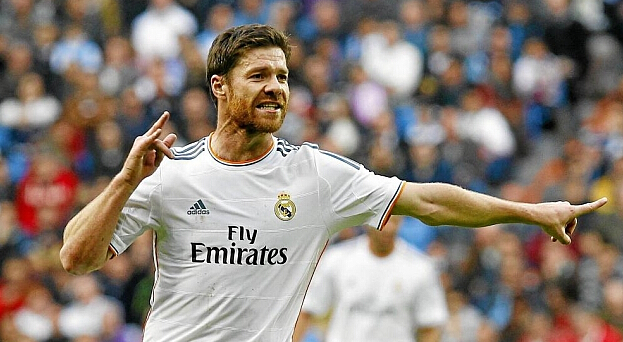 中国澳门球员：澳门联赛球员平均每场收入约445-890元人民币（澳门联赛球员每场平均收入约445至890元人民币）