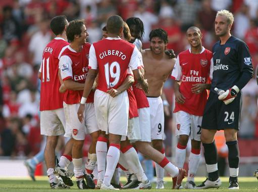 勇士队记：巴特勒核磁共振显示无结构性损伤，不会长期缺阵（勇士随队记者：巴特勒核磁检查未见结构性损伤，预计不会长期缺阵）