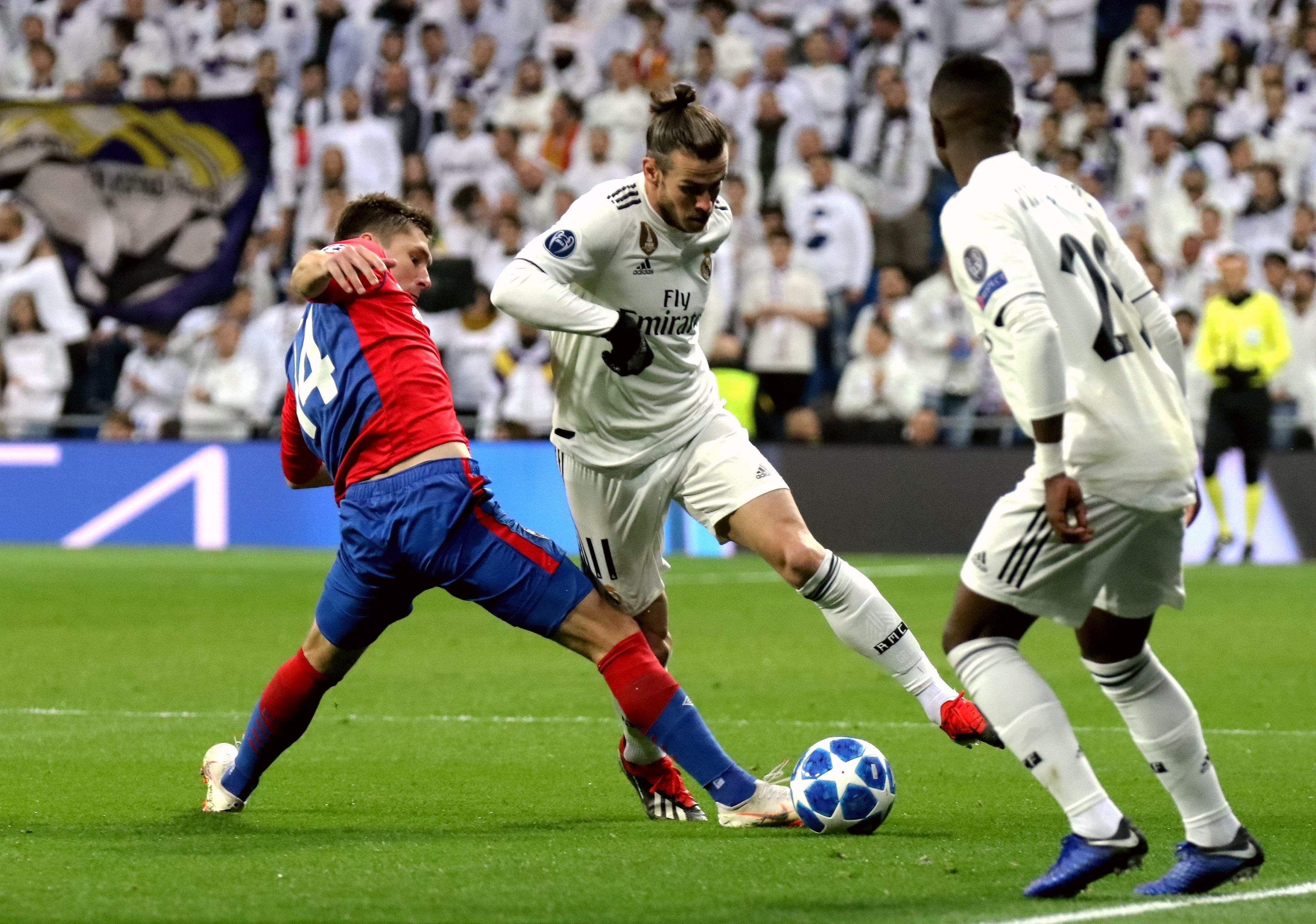 中超赛报：上海申花客场击败武汉三镇,（中超战报：上海申花客场力克武汉三镇）