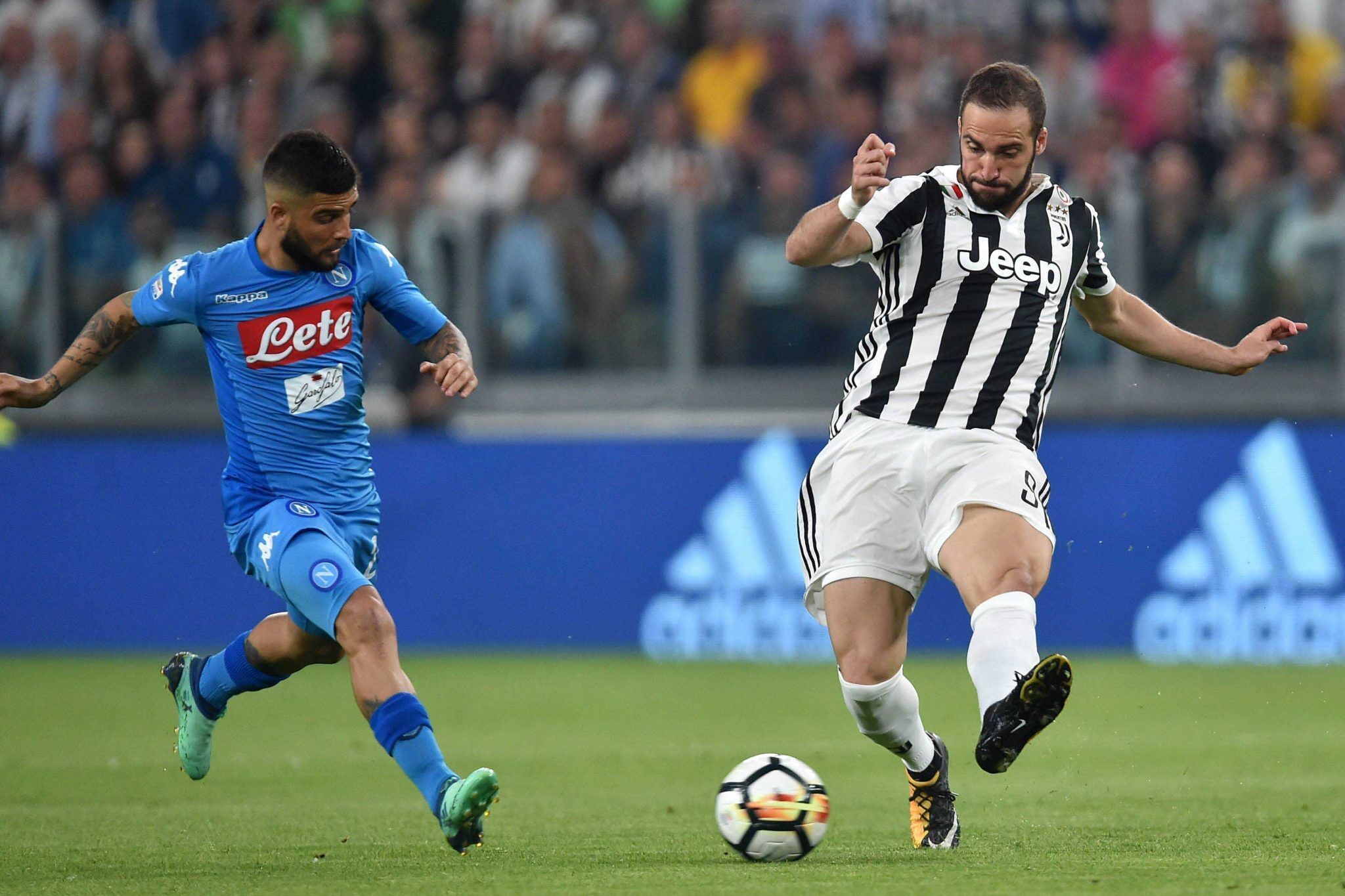 只等官宣，记者：利物浦中场莫顿已完成里昂的体检（利物浦中场莫顿完成里昂体检，官方宣布在即）